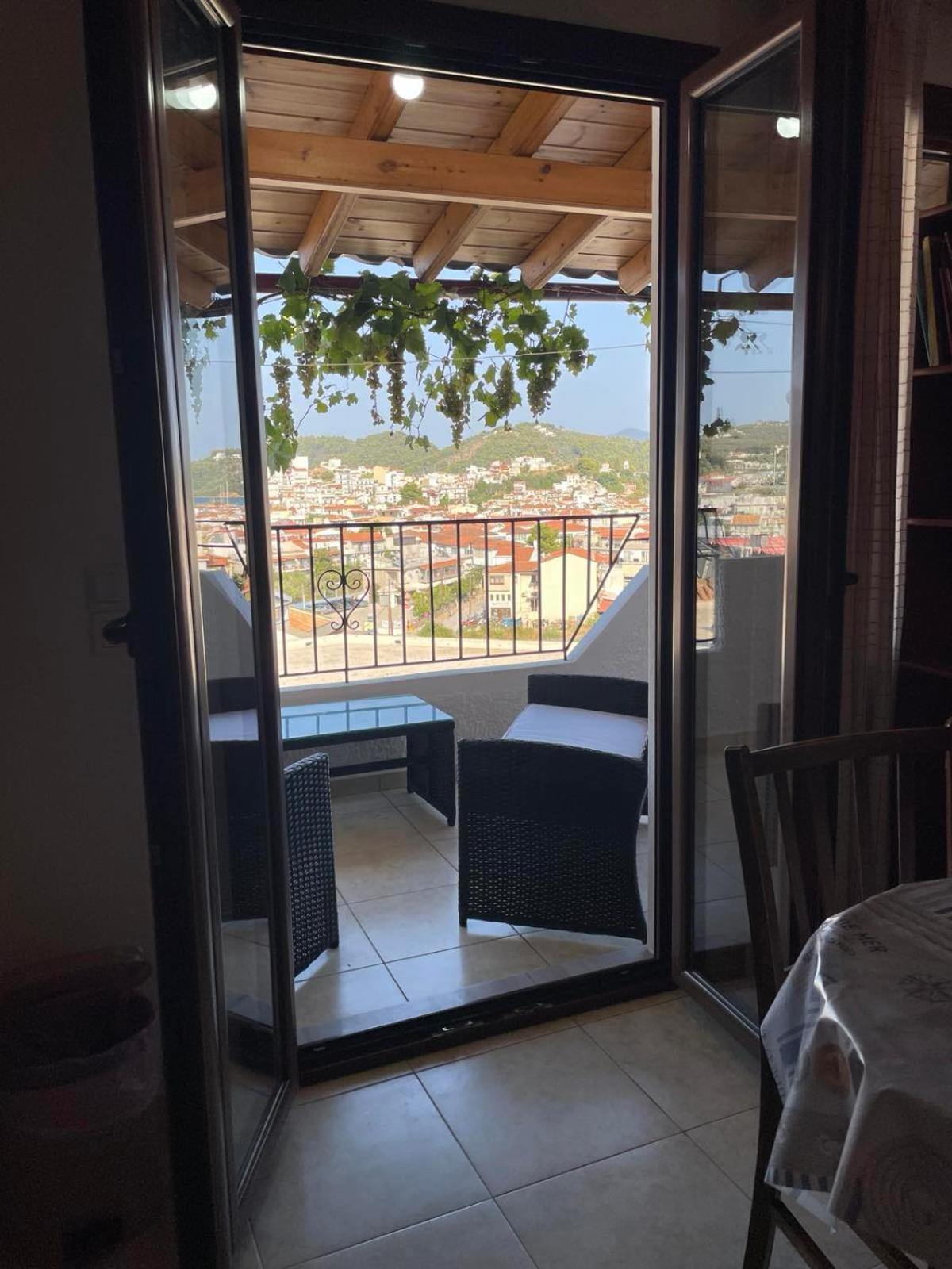 Katerinas Apartmens Skiathos-Stadt Exterior foto