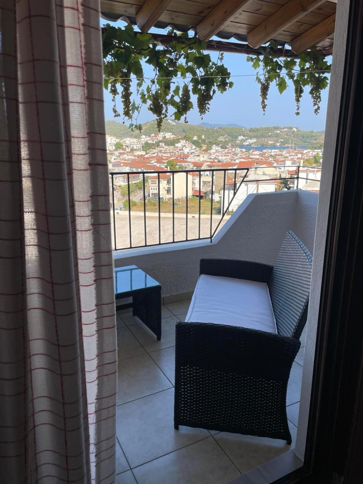 Katerinas Apartmens Skiathos-Stadt Exterior foto