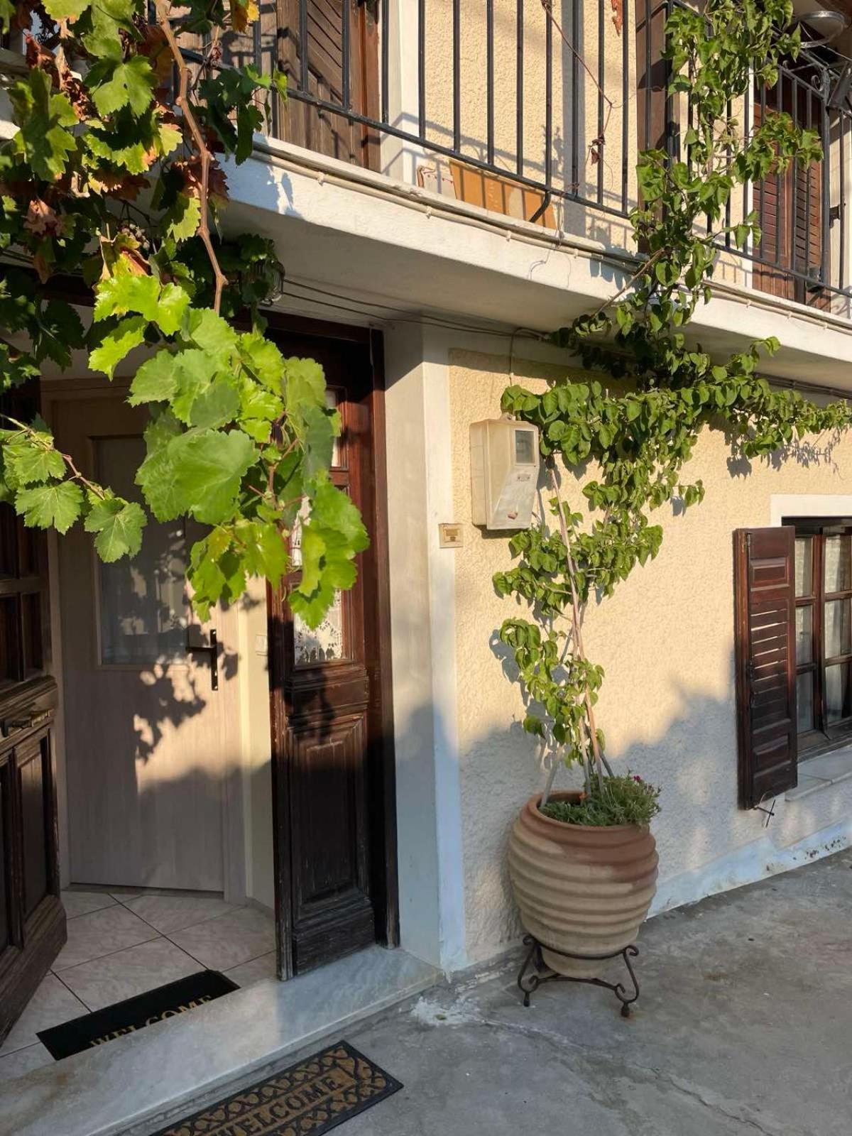 Katerinas Apartmens Skiathos-Stadt Exterior foto